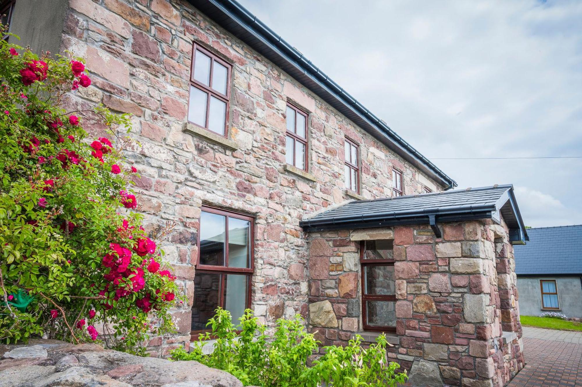 Nevins Newfield Inn Ltd Mulranny Eksteriør bilde